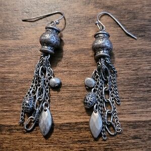 Ee Elegant Silver Dangle Earrings